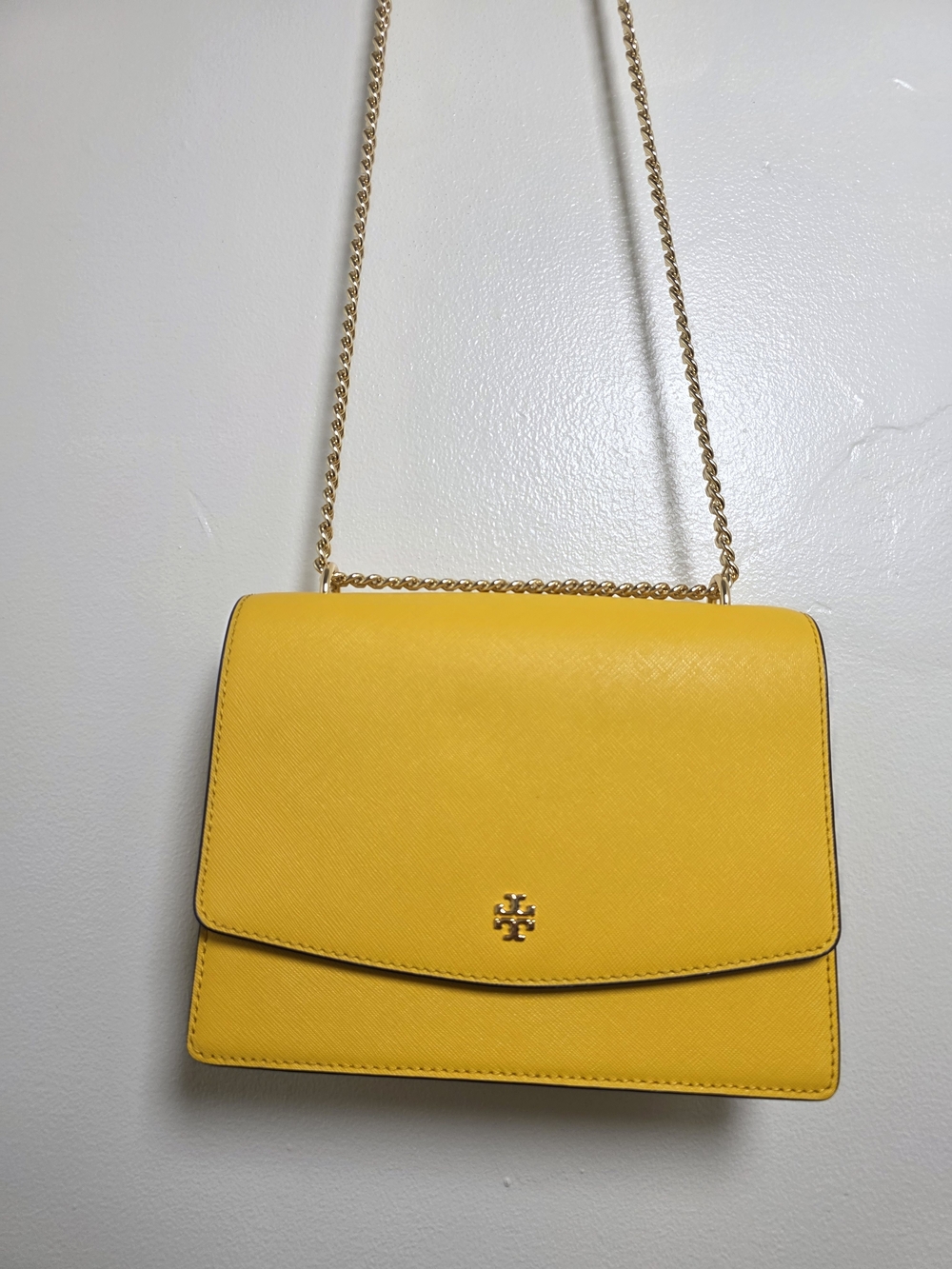 Magnetic Snap Closure Tory Burch Emerson Flap Adjustable Shoulder Bag With Gold